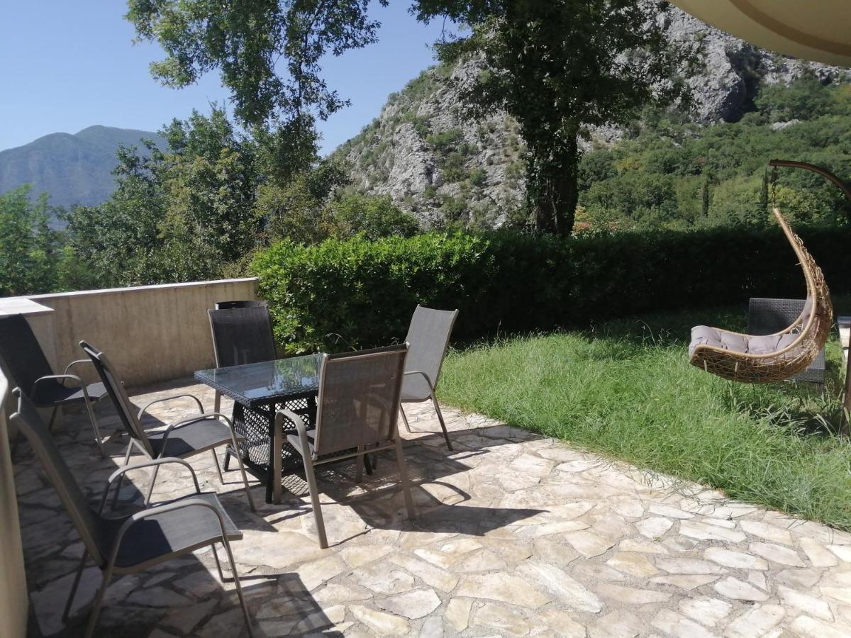 Apartments Villa Eden Котор Екстер'єр фото